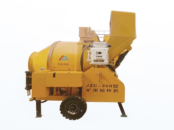 礦用濕噴臺(tái)車(chē)，礦用混凝土泵，礦用攪拌機(jī)發(fā)貨